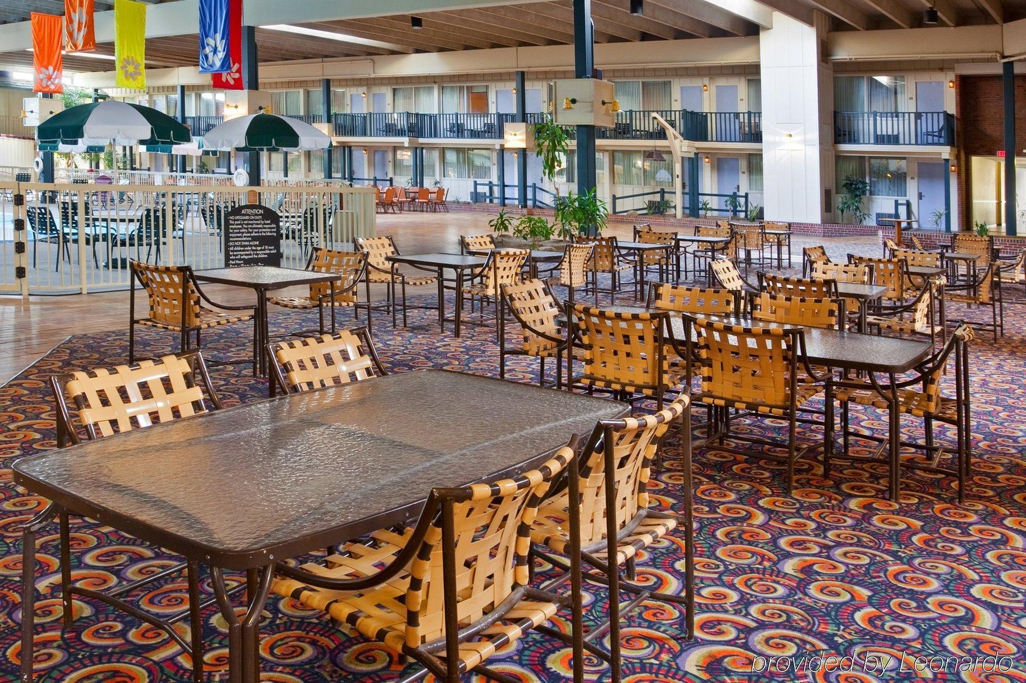 Ramada By Wyndham Uniontown Hotel Restoran foto