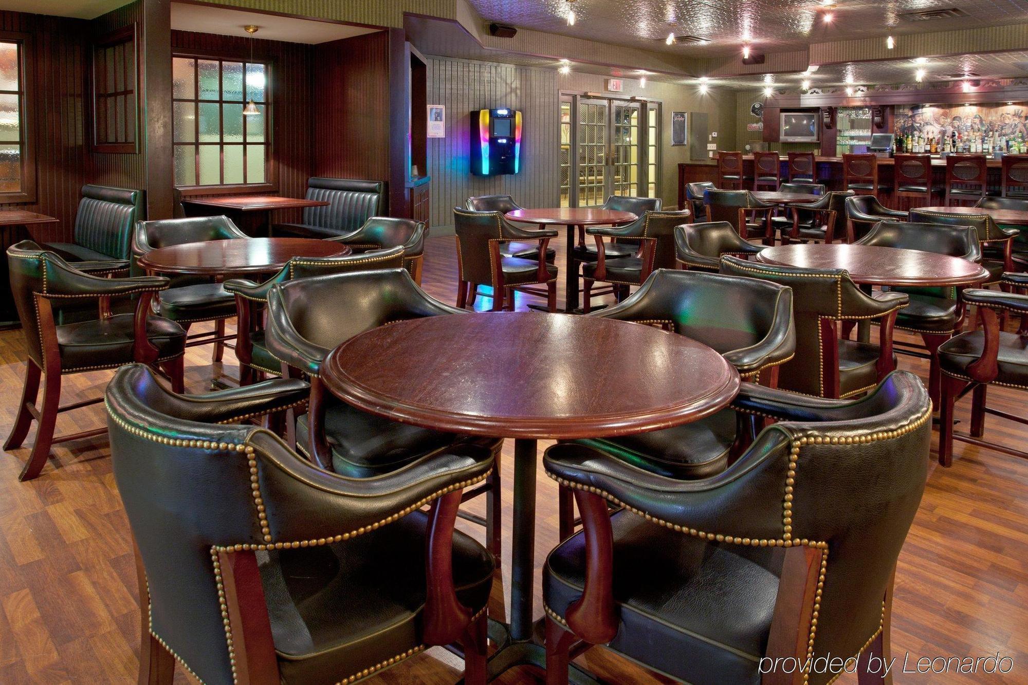 Ramada By Wyndham Uniontown Hotel Restoran foto